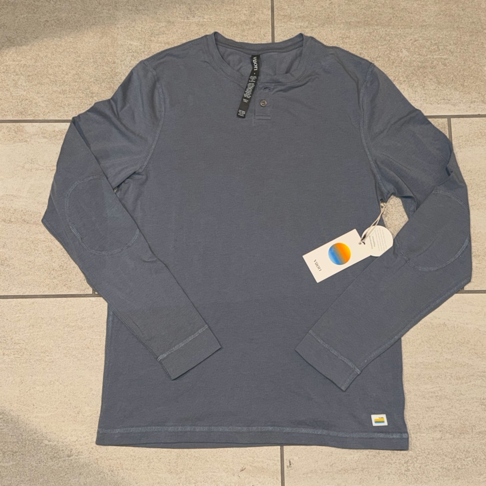 NWT Vuori Men's Flint Grey Ever Henley Long Sleeve Tee